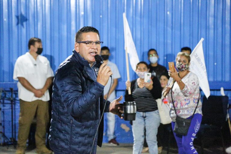 En Costa Rica el hermano Fabricio Alvarado “peca” de nuevo