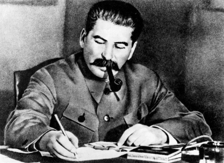 Stalin y el 30 aniversario de la extinción de la Unión Soviética