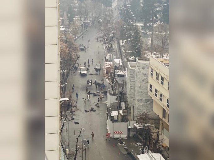 Al menos 21 muertos en Kabul en atentado suicida cerca del Ministerio de Exteriores