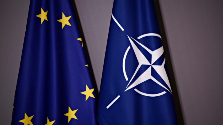 La UE y la OTAN reiteran su apoyo a Kiev
