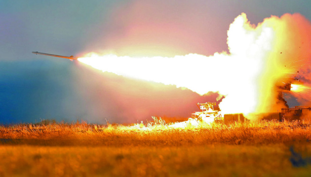 Zelenski pide más armas para enfrentarse al «terror de los misiles» ruso