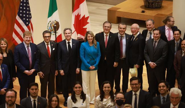 Tema energético fuera de la Cumbre México, EEUU, Canadá