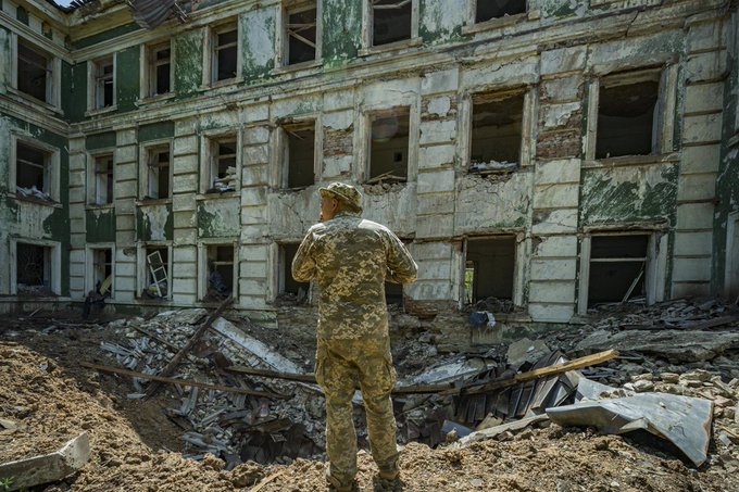 La UE sostiene que ya se debe empezar a planificar la reconstrucción de Ucrania