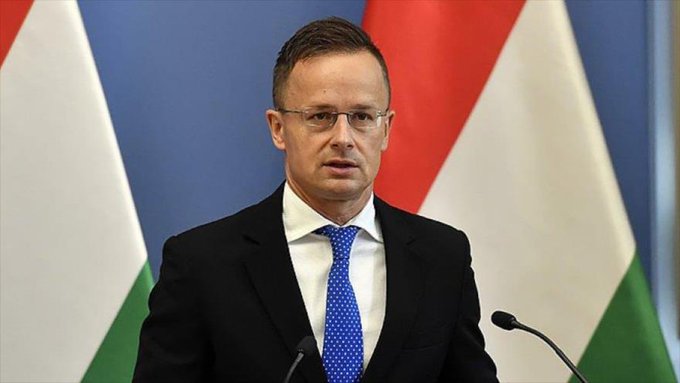 Bielorrusia y Hungría abogan por la resolución pacífica del conflicto en Ucrania