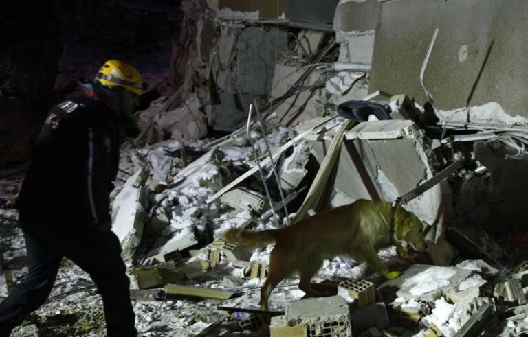 Los terremotos de Turquía y Siria dejan ya más de 28.000 muertos entre últimos rescates