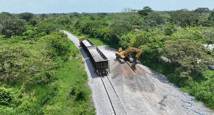 Tren interoceánico de México avanza entre demoras y resistencias de comunidades