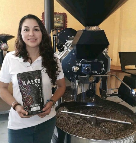 De mujer a mujer: productoras de café aliadas con madres de desaparecidos en México