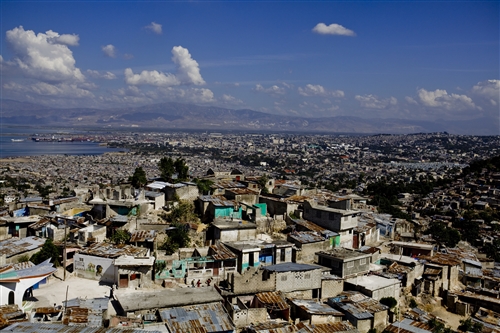 Prosiguen ataques de pandillas al norte de la capital haitiana