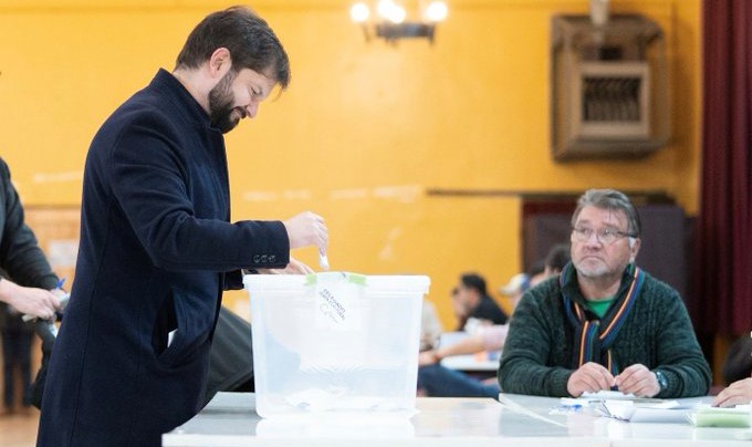 Avalancha conservadora en elecciones en Chile: un abogado del Opus Dei fue primera mayoría