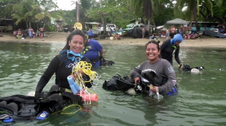 Dos mujeres “embajadoras del mar” a punto de reescribir la historia del Caribe Sur costarricense