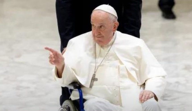 El papa Francisco llama a Israel y Palestina a buscar caminos de paz