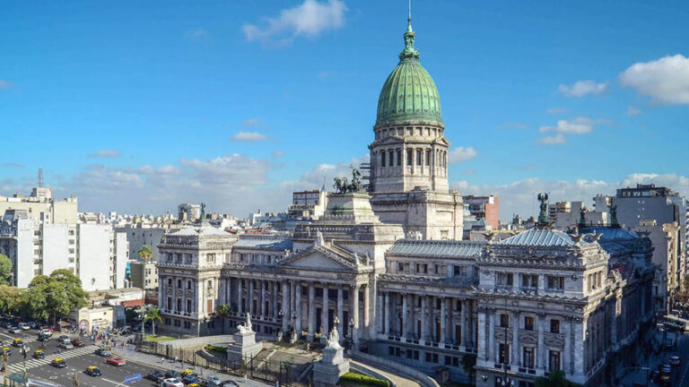 Cámara de Diputados de Argentina encara debate decisivo sobre el proyecto de «ley ómnibus»