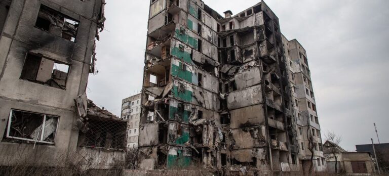 Reconstruir Ucrania costará 486.000 millones de dólares