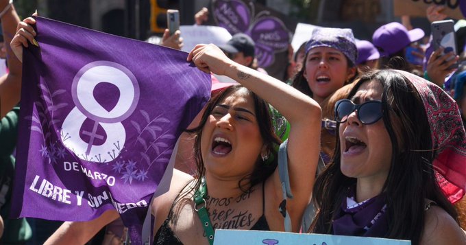 Desigualdad de género y expectativa ante candidatas presidenciales dominan el 8M en México