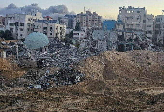 Hallada una nueva fosa común con más de treinta cuerpos junto al hospital Al Shifa, en Gaza