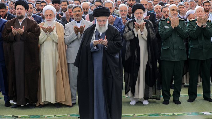 El líder supremo de Irán elogia el «éxito» de las FFAA en la confrontación con Israel