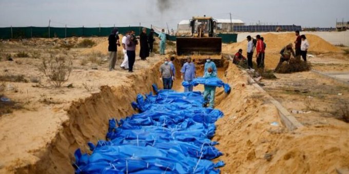 EEUU tilda de «preocupantes» los hallazgos de fosas comunes en Gaza