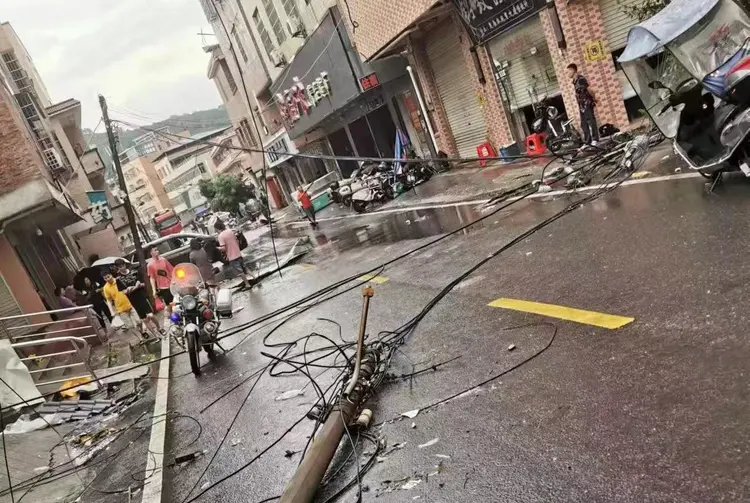 Fuerte tornado deja 5 muertos y 33 heridos en ciudad china de Guangzhou