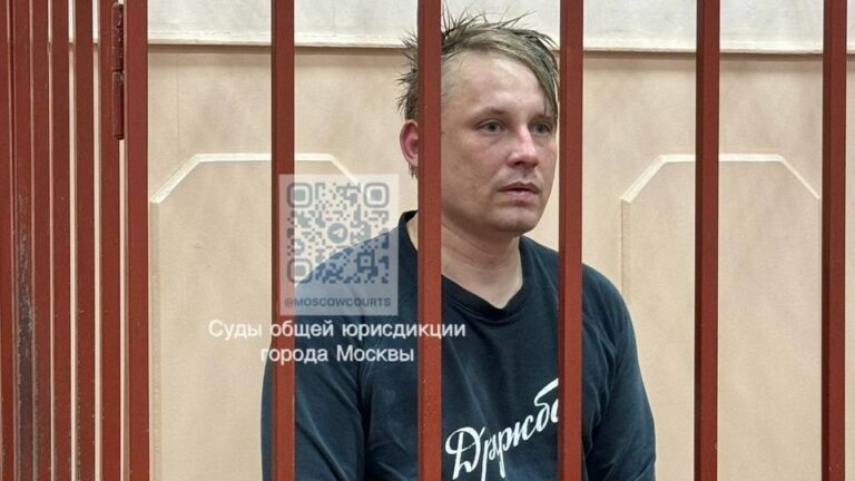 Justicia rusa dicta prisión preventiva para productor del servicio de noticias de Reuters