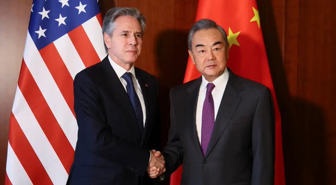 Canciller chino se reúne con secretario de Estado de EEUU