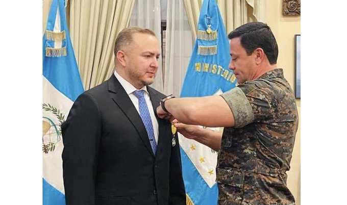 Guatemala retiró medalla militar a exdiputado culpable de narcotráfico