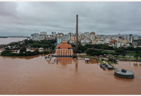 Al menos 100 muertos y casi 100.000 viviendas con daños dejan lluvias e inundaciones en sur de Brasil