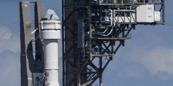 Starliner aplaza su estreno tripulado por un problema en el cohete