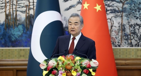 China y Pakistán prometen potenciar cooperación pragmática en diversas áreas